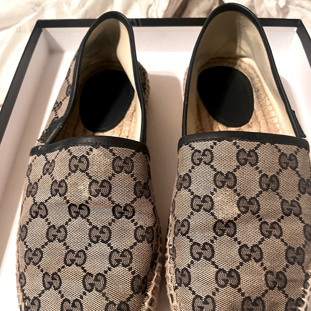 Summer shoes